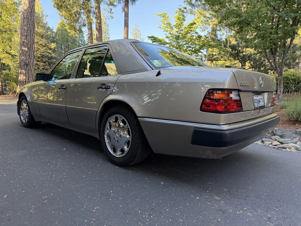 1993 Mercedes-Benz 500E & E500 - Image 10 of 31