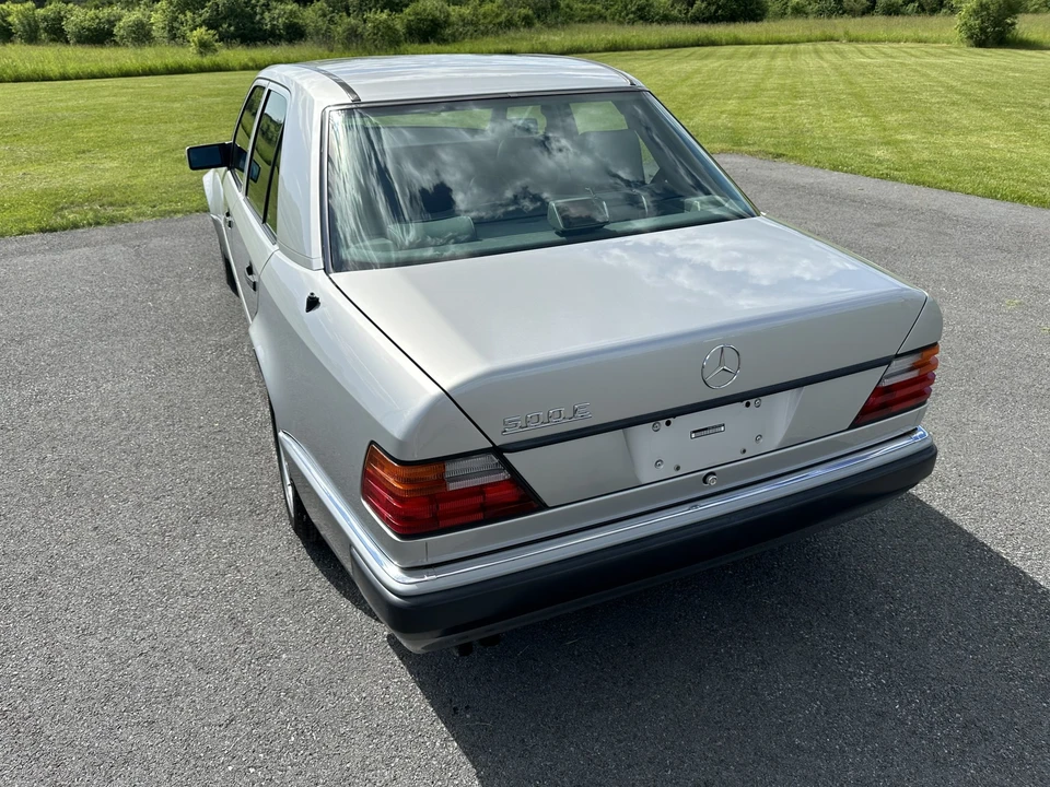 1993 Mercedes-Benz 500E & E500 - Image 17 of 31