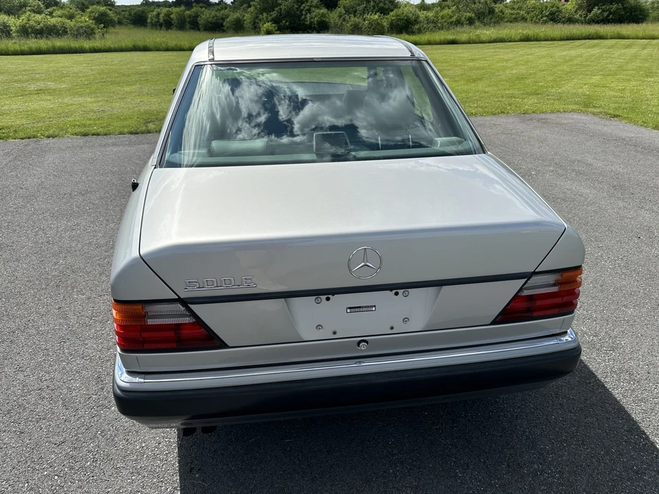 1993 Mercedes-Benz 500E & E500 - Image 18 of 31