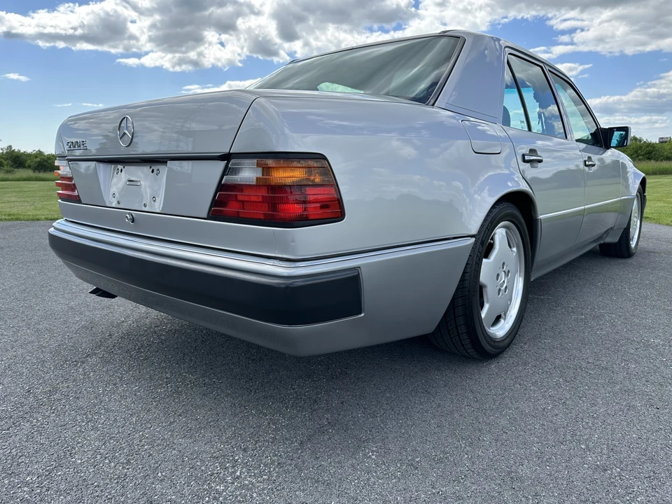 1993 Mercedes-Benz 500E & E500 - Image 22 of 31