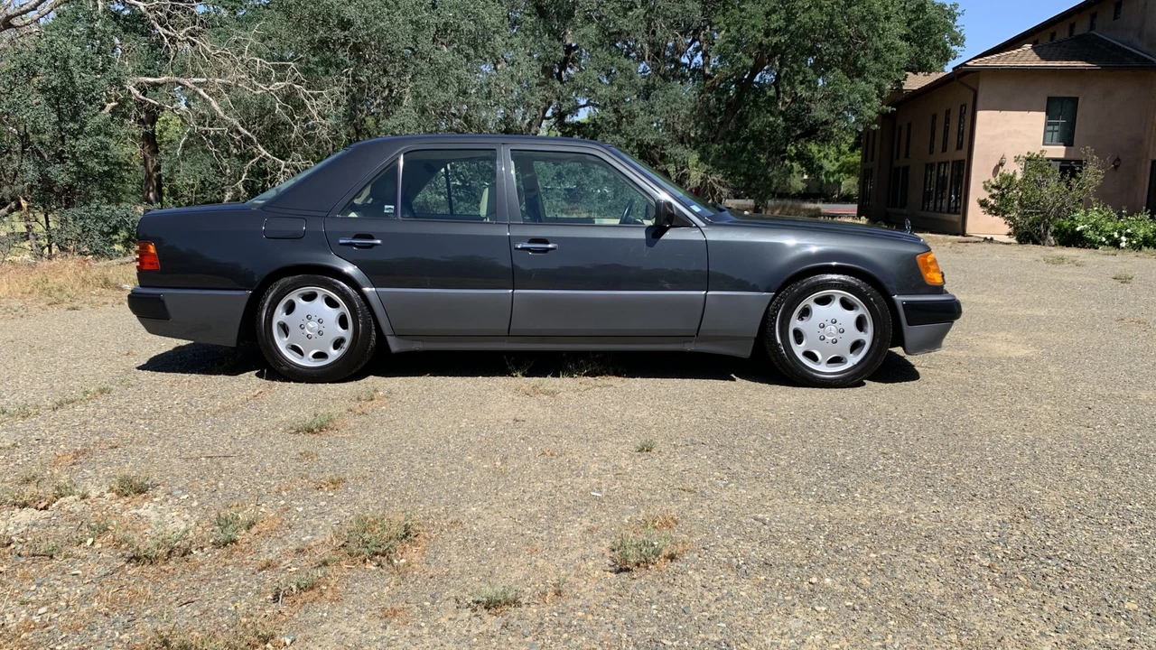 1993 Mercedes-Benz 500E & E500 - Image 9 of 31