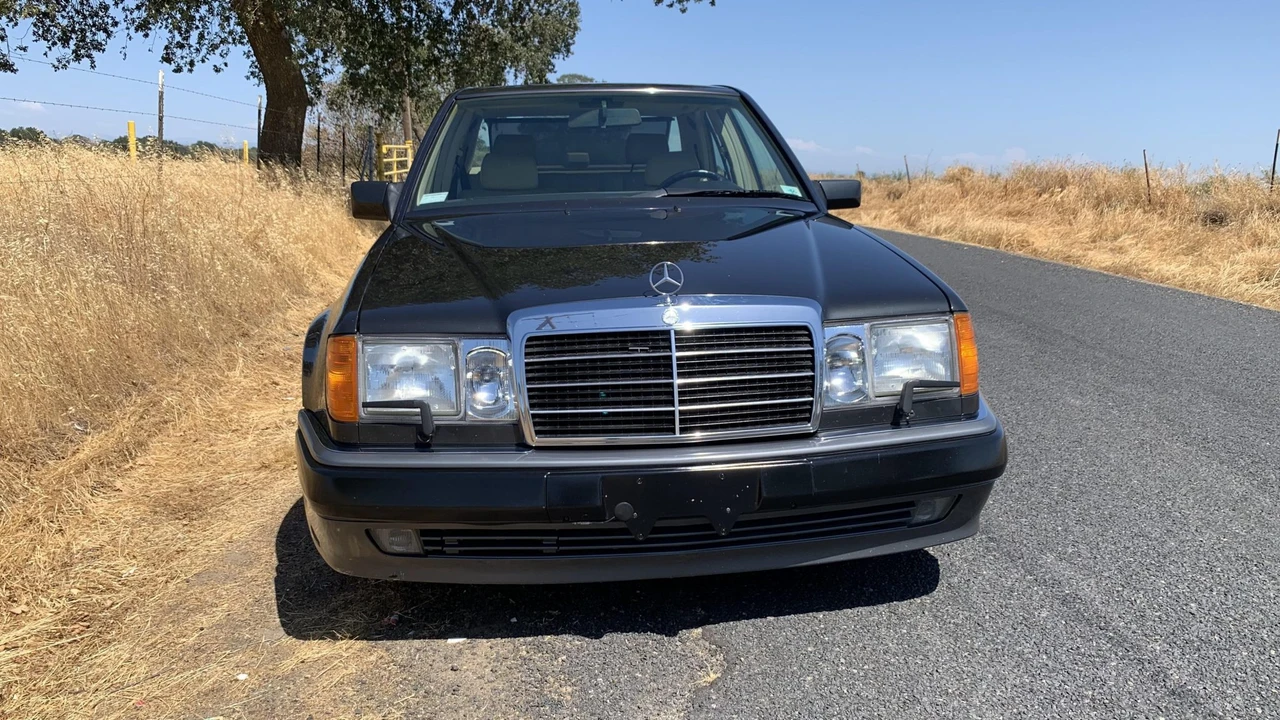 1993 Mercedes-Benz 500E & E500 - Image 11 of 31