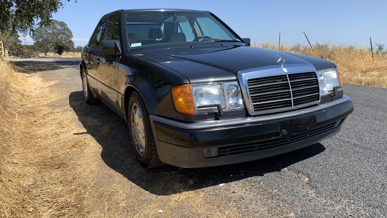 1993 Mercedes-Benz 500E & E500 - Image 12 of 31