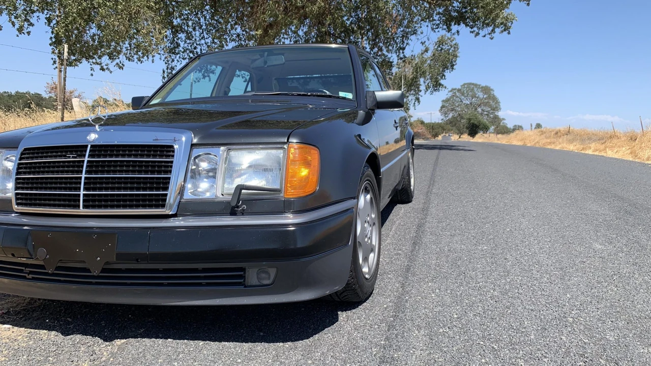 1993 Mercedes-Benz 500E & E500 - Image 15 of 31