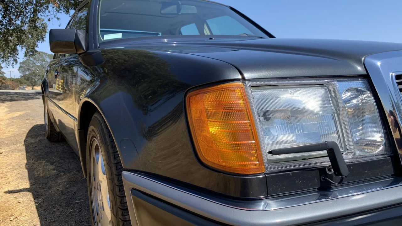 1993 Mercedes-Benz 500E & E500 - Image 16 of 31