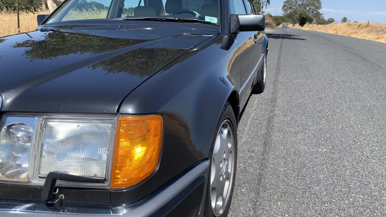 1993 Mercedes-Benz 500E & E500 - Image 21 of 31
