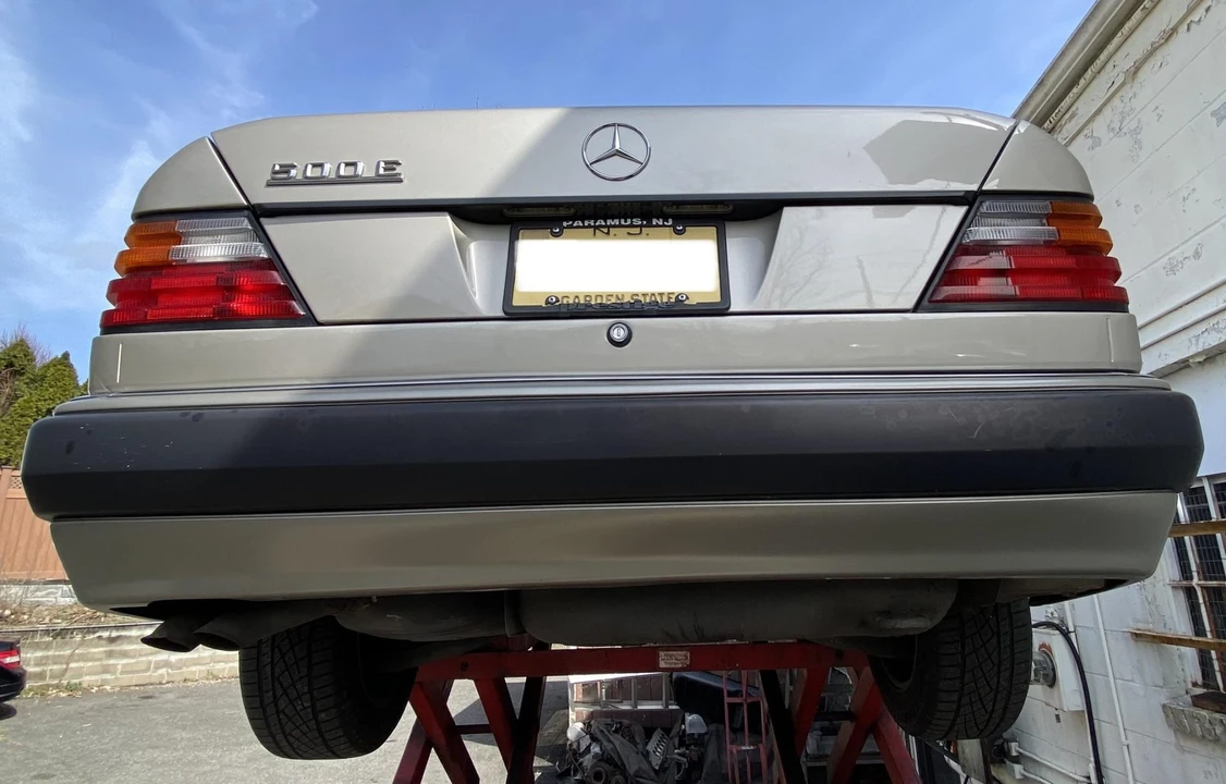 1993 Mercedes-Benz 500E & E500 - Image 24 of 31