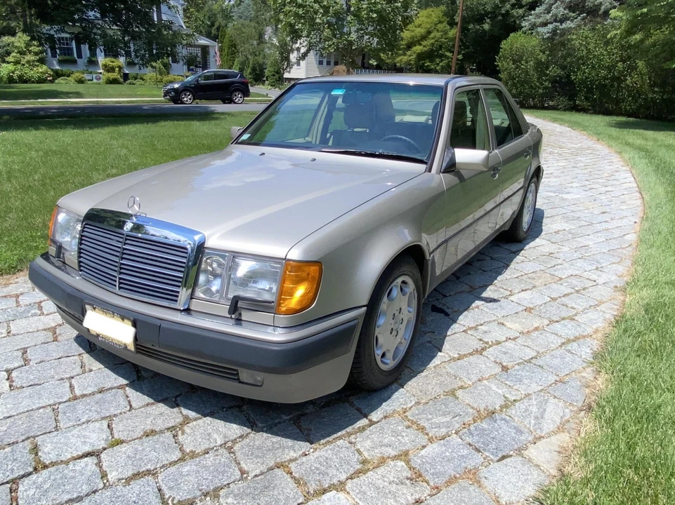 1993 Mercedes-Benz 500E & E500 - Image 9 of 31