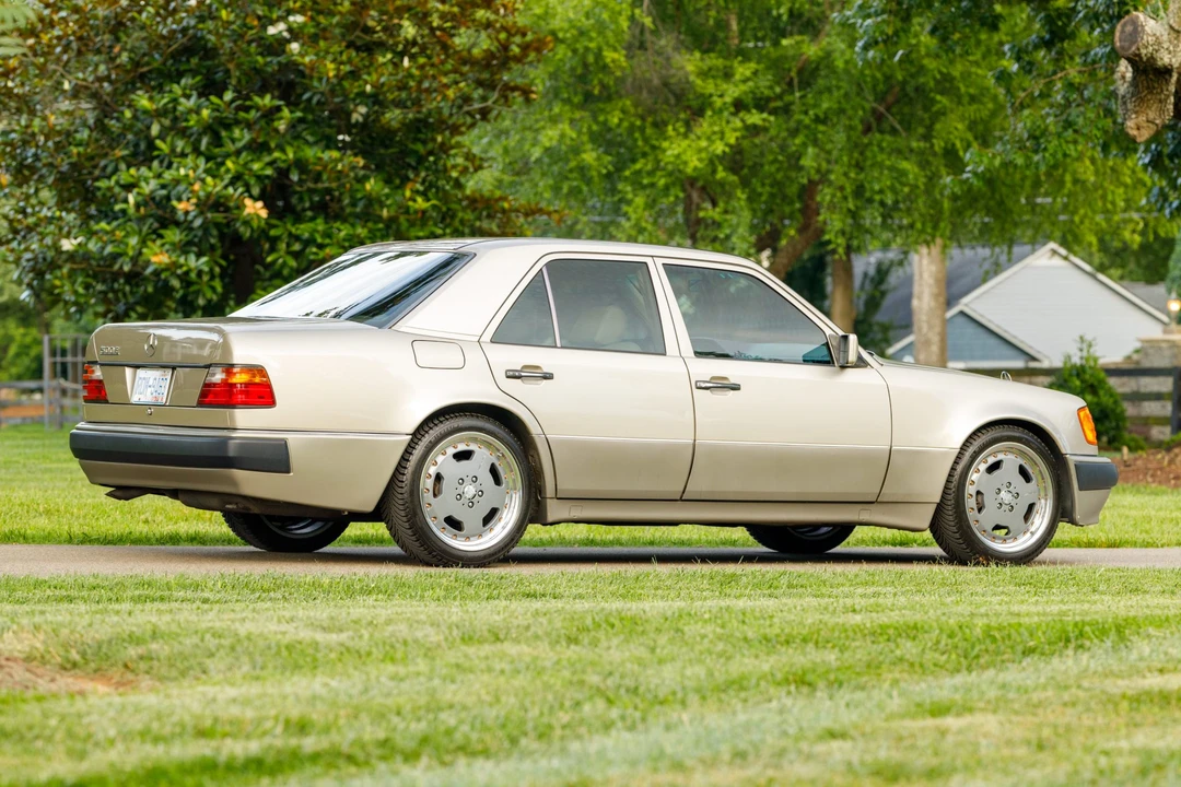 1993 Mercedes-Benz 500E & E500 - Image 8 of 31