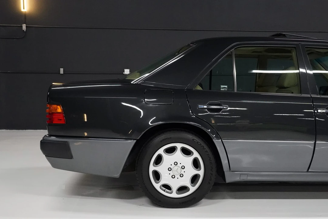 1993 Mercedes-Benz 500E & E500 - Image 25 of 31