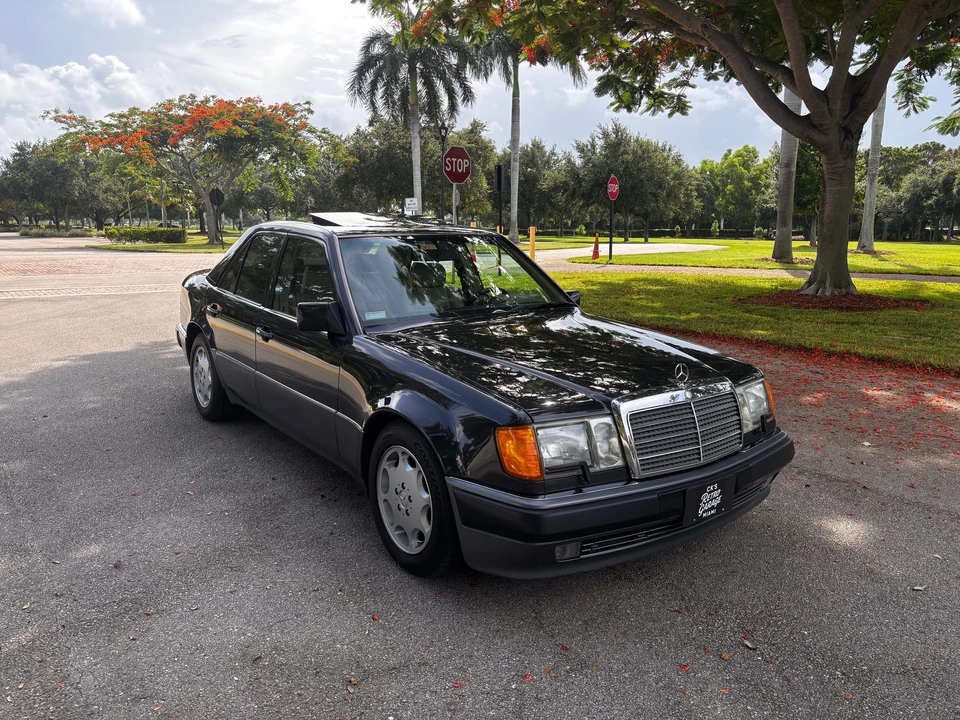 1993 Mercedes-Benz 500E & E500 - Image 10 of 31