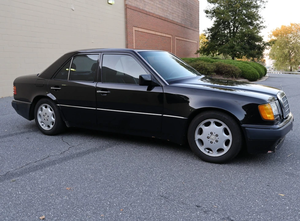 1993 Mercedes-Benz 500E & E500 - Image 13 of 31