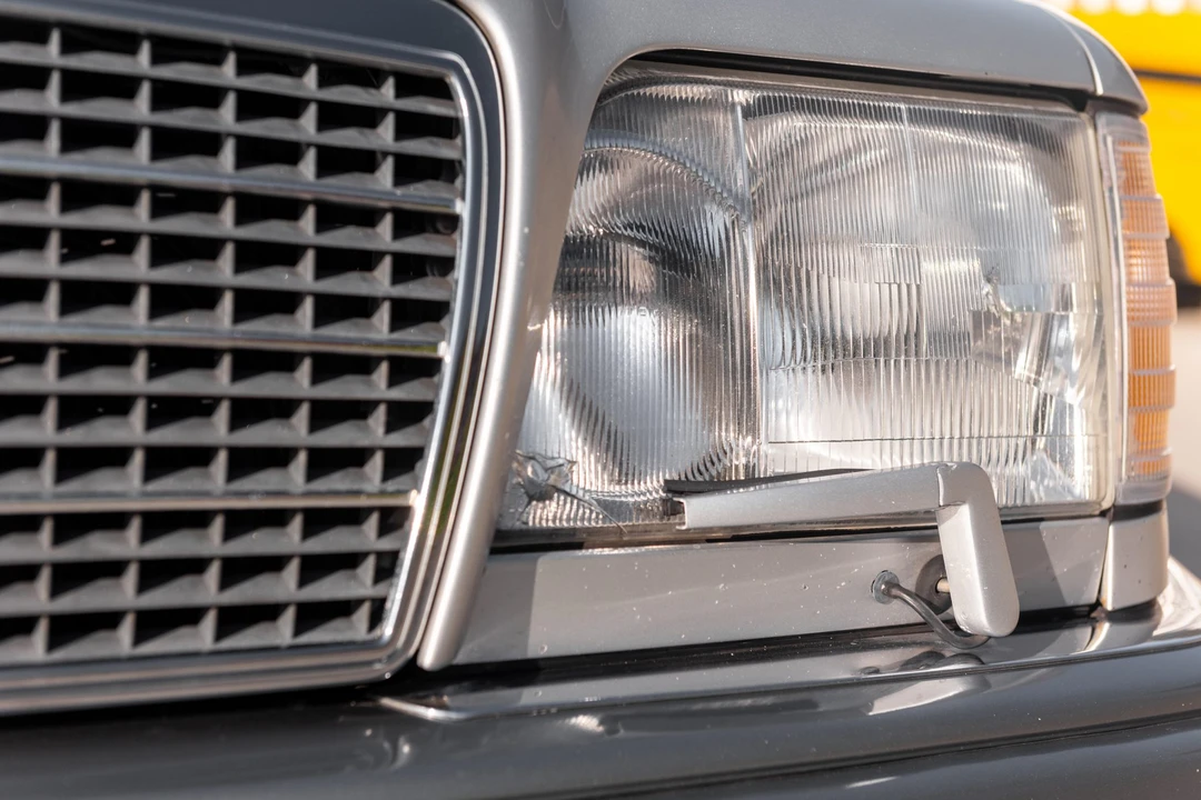 1993 Mercedes-Benz 500E & E500 - Image 28 of 31