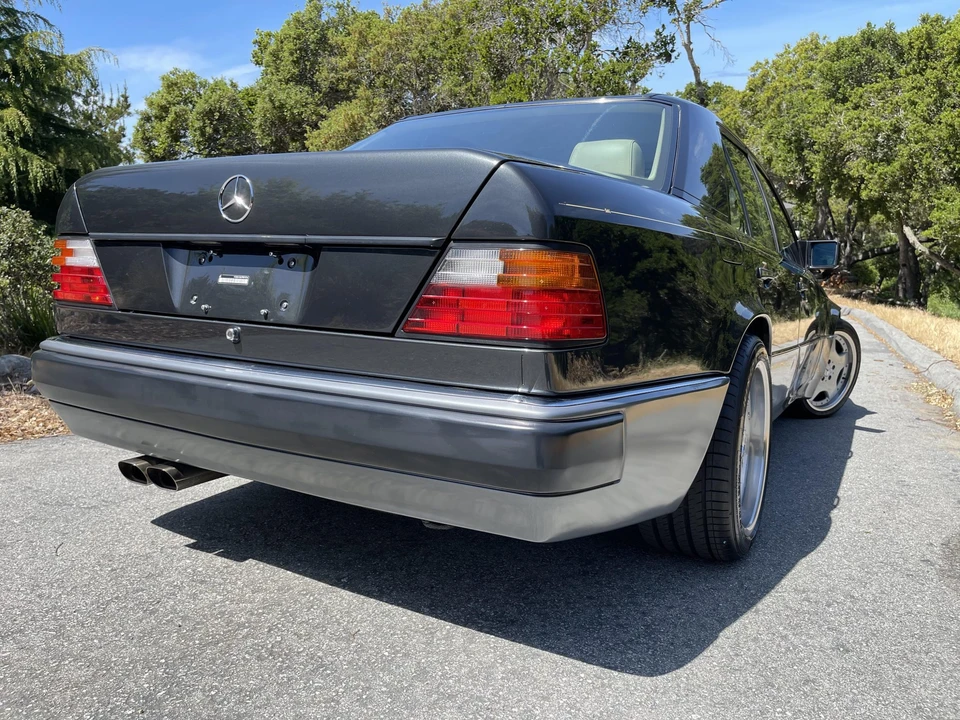 1993 Mercedes-Benz 500E & E500 - Image 11 of 31