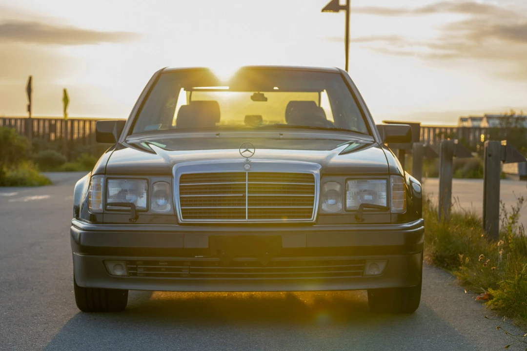 1993 Mercedes-Benz 500E & E500 - Image 8 of 31