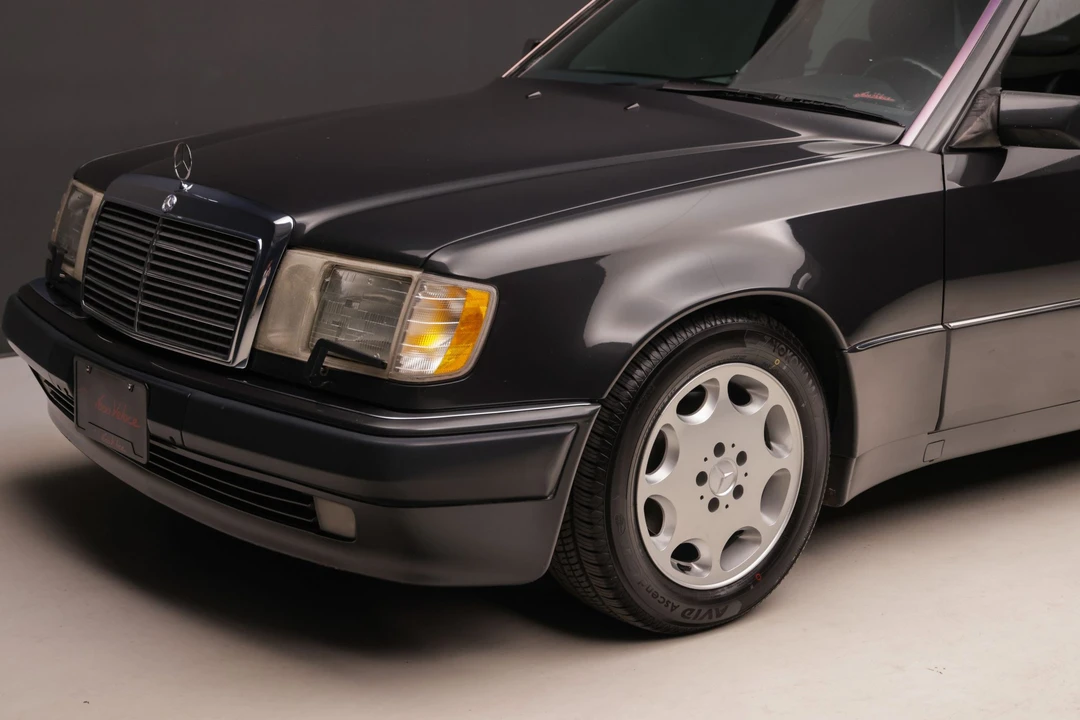 1993 Mercedes-Benz 500E & E500 - Image 17 of 31