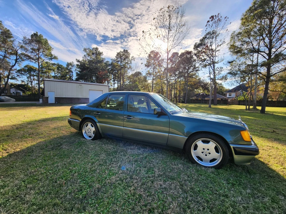 1993 Mercedes-Benz 500E & E500 - Image 17 of 31