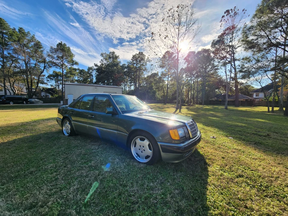 1993 Mercedes-Benz 500E & E500 - Image 12 of 31