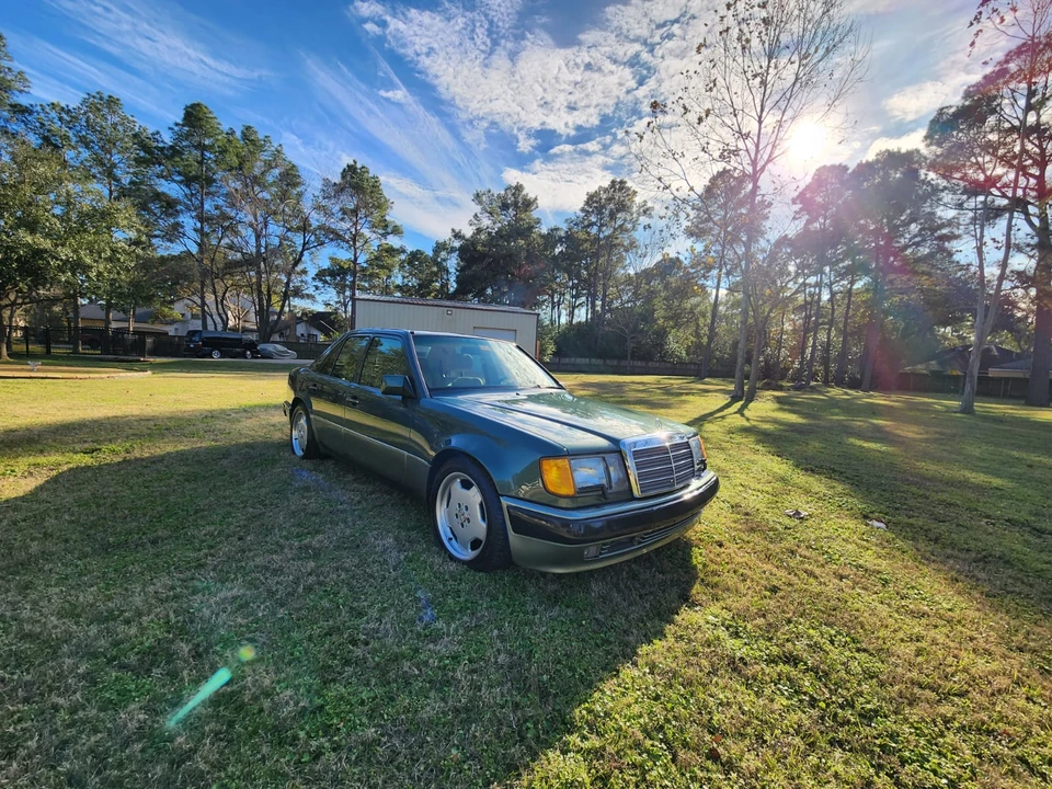 1993 Mercedes-Benz 500E & E500 - Image 9 of 31
