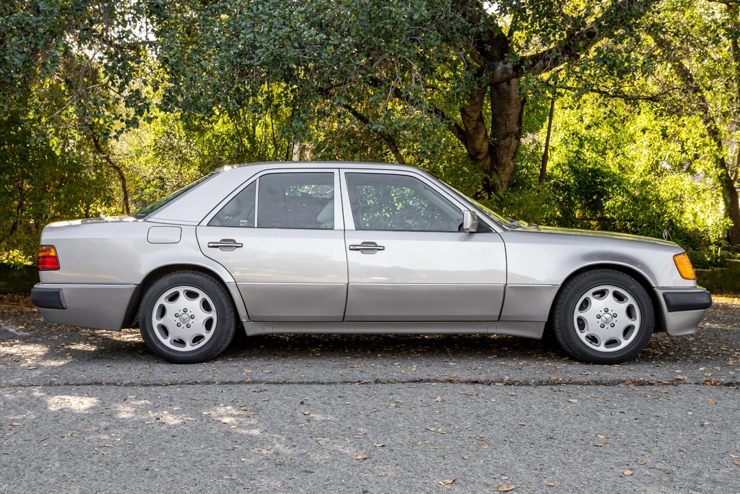 1993 Mercedes-Benz 500E & E500 - Image 8 of 31