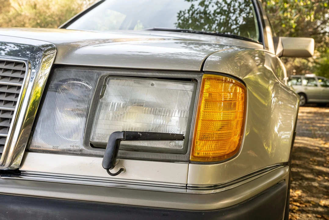 1993 Mercedes-Benz 500E & E500 - Image 16 of 31