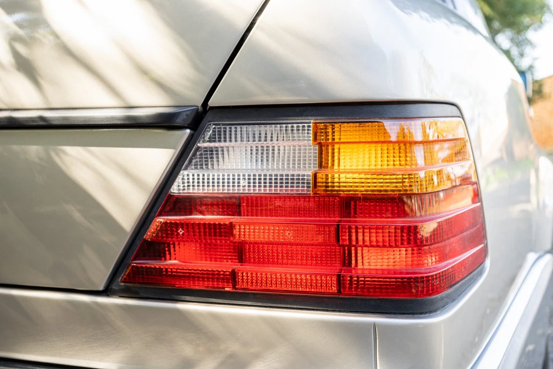 1993 Mercedes-Benz 500E & E500 - Image 27 of 31