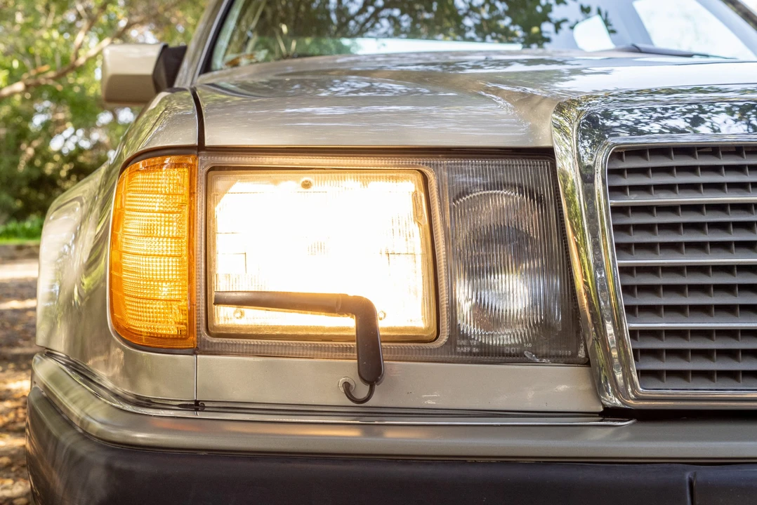 1993 Mercedes-Benz 500E & E500 - Image 13 of 31