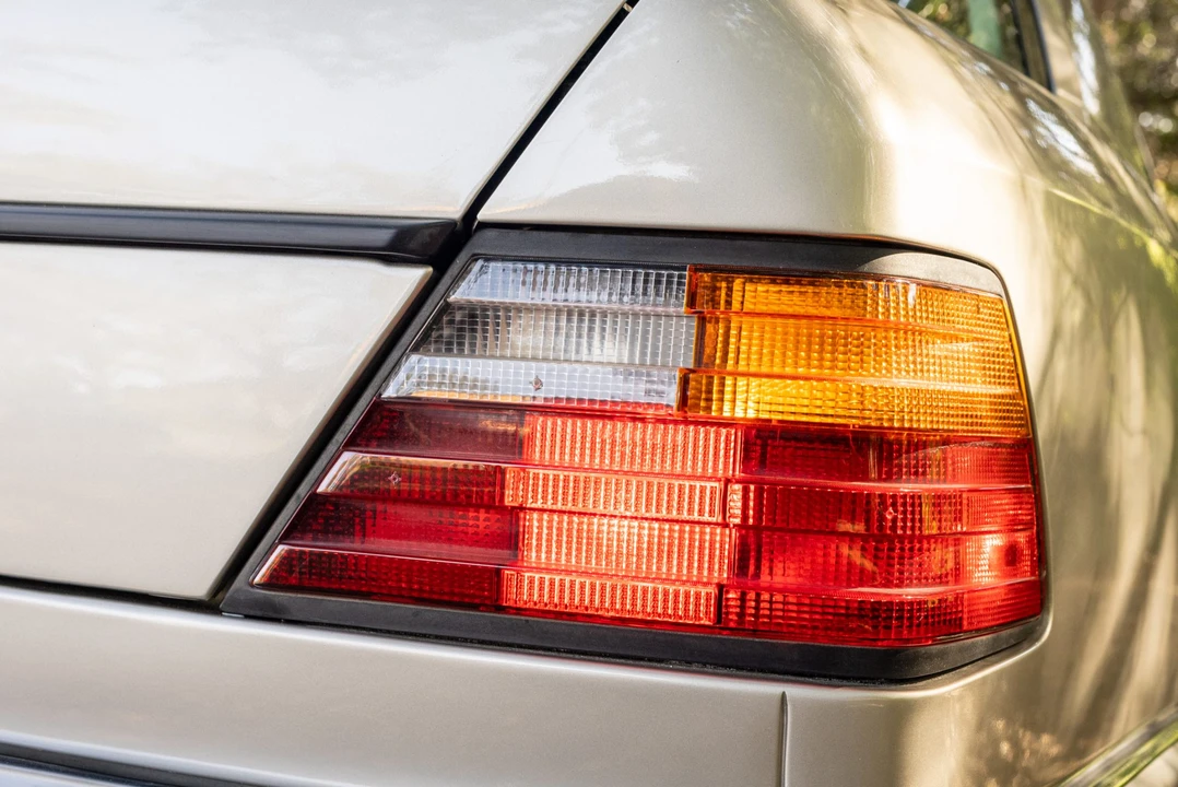 1993 Mercedes-Benz 500E & E500 - Image 26 of 31
