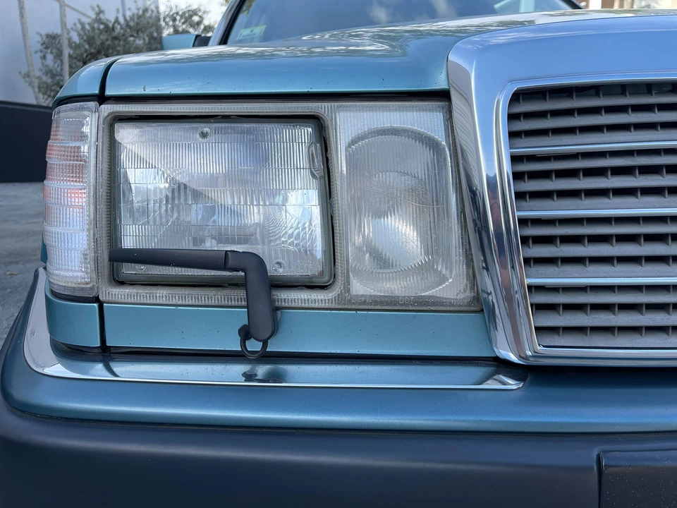 1993 Mercedes-Benz 500E & E500 - Image 18 of 31