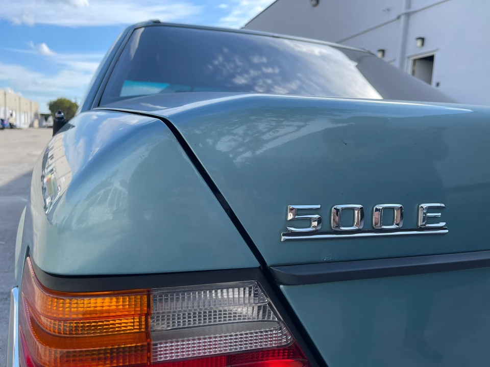 1993 Mercedes-Benz 500E & E500 - Image 24 of 31