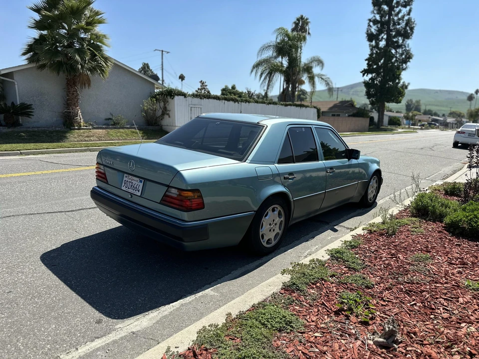 1993 Mercedes-Benz 500E & E500 - Image 6 of 31