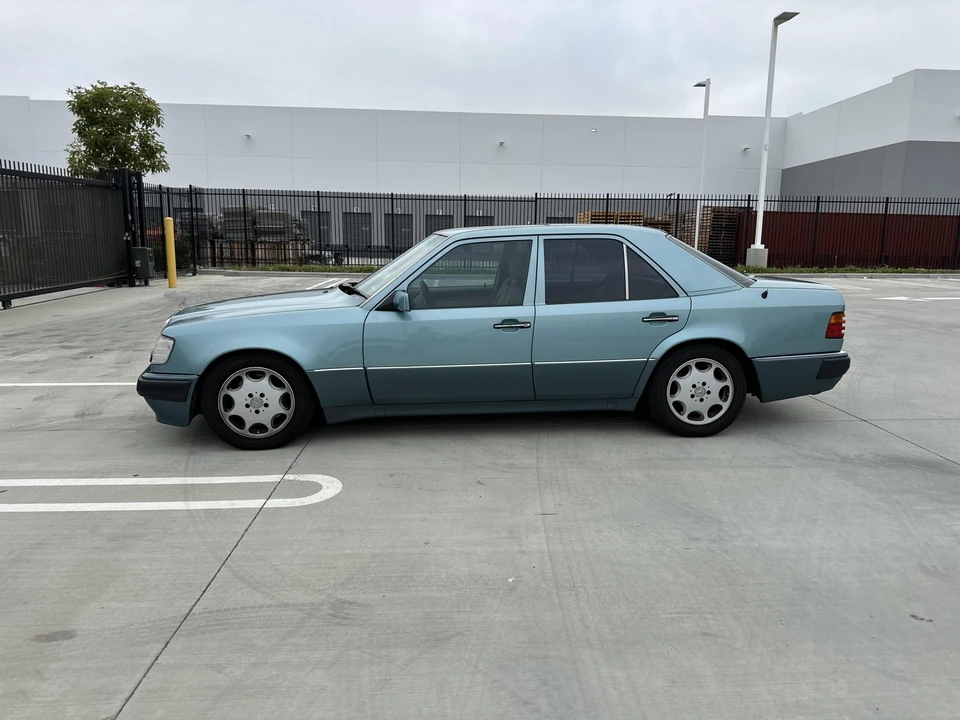 1993 Mercedes-Benz 500E & E500 - Image 11 of 31