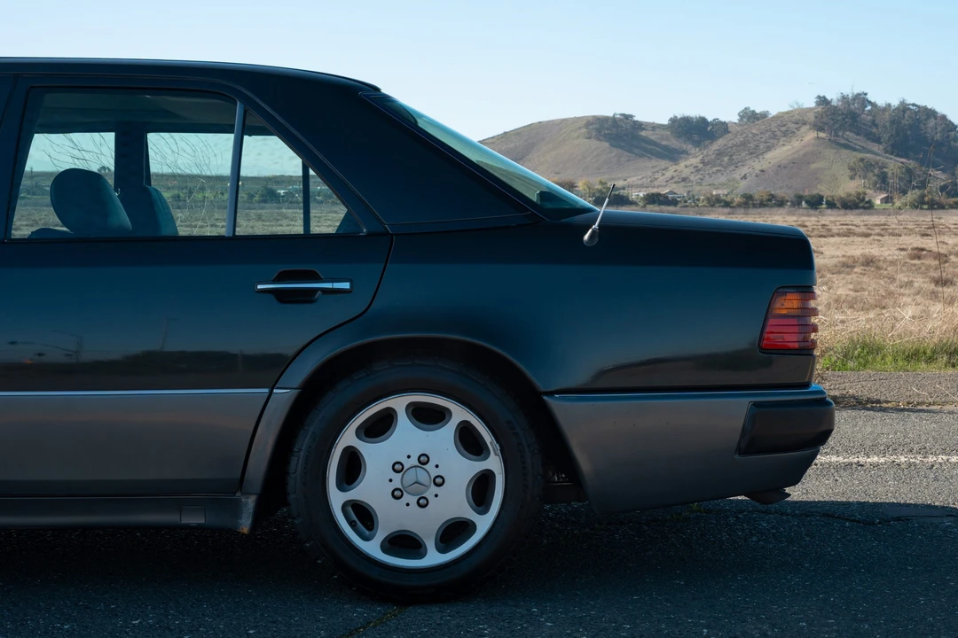 1993 Mercedes-Benz 500E & E500 - Image 26 of 31
