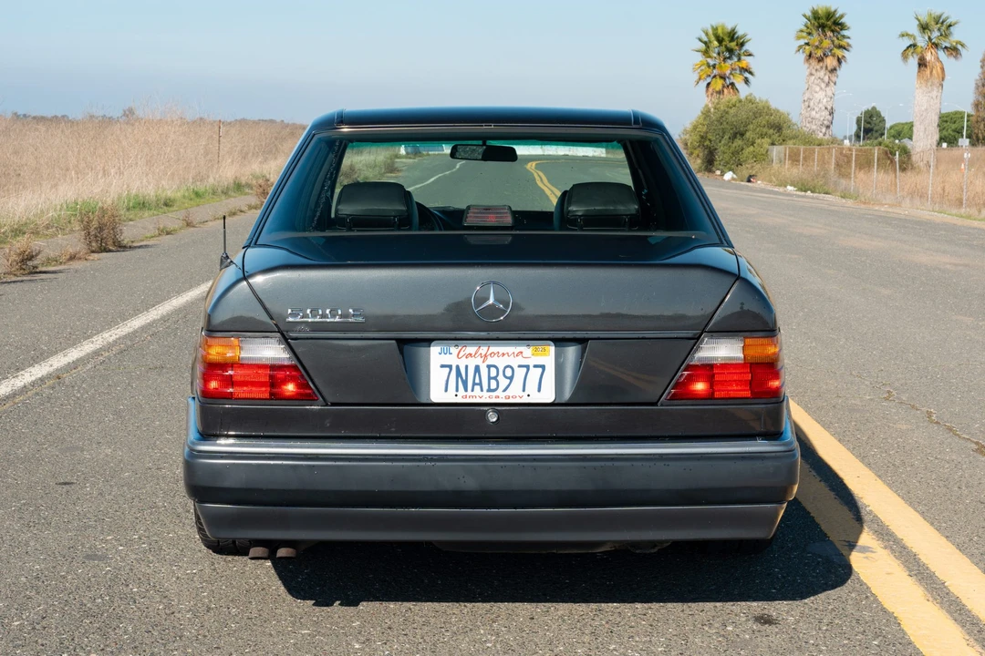 1993 Mercedes-Benz 500E & E500 - Image 9 of 31