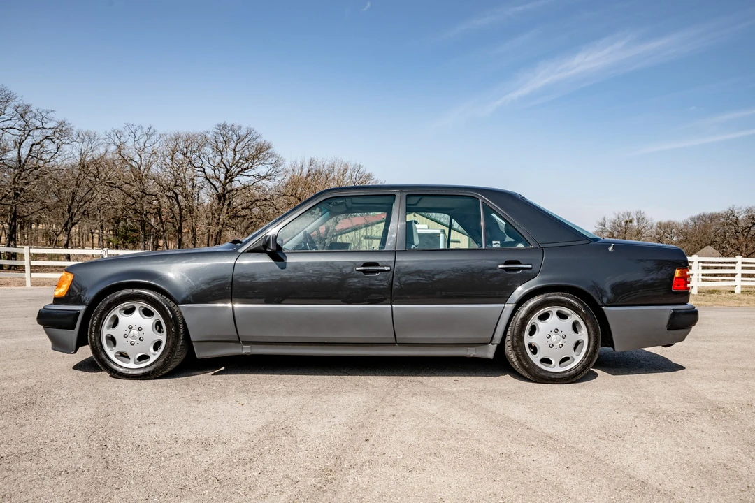 1993 Mercedes-Benz 500E & E500 - Image 24 of 31