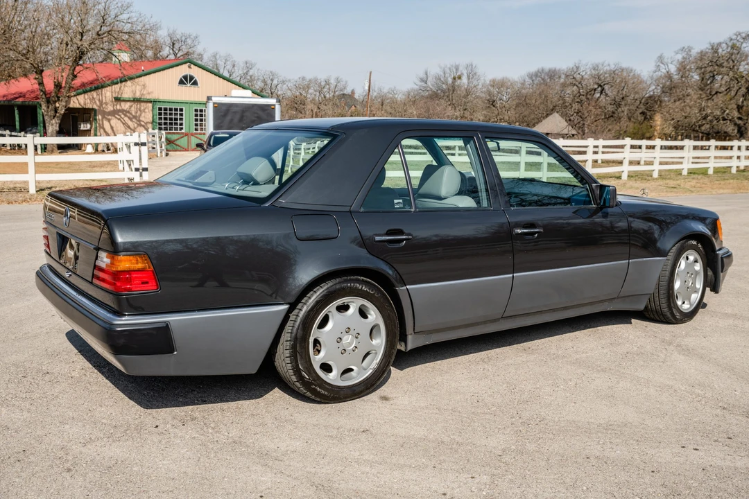 1993 Mercedes-Benz 500E & E500 - Image 9 of 31