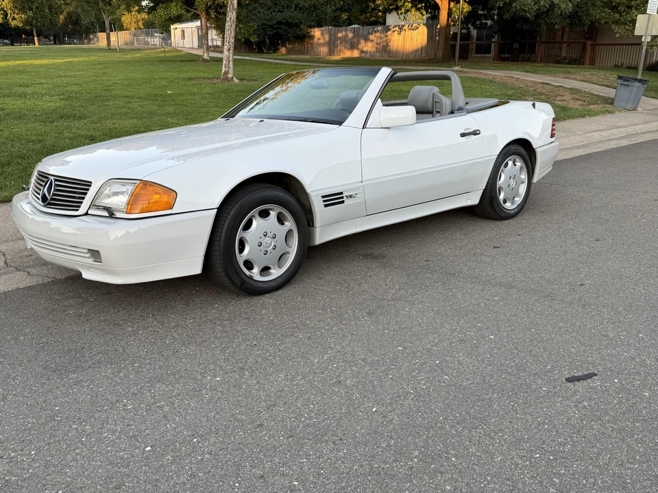 1993 Mercedes-Benz R129 SL-Class - Image 14 of 31