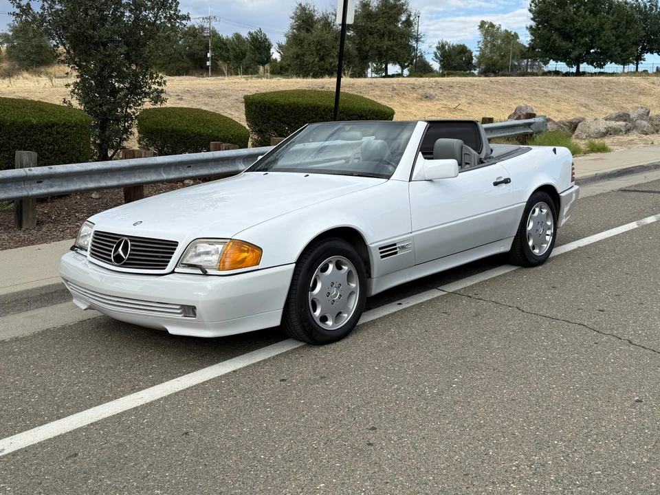 1993 Mercedes-Benz R129 SL-Class - Image 4 of 31