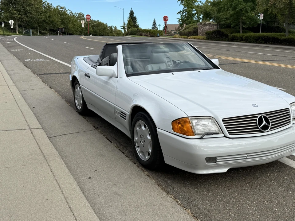 1993 Mercedes-Benz R129 SL-Class - Image 10 of 31