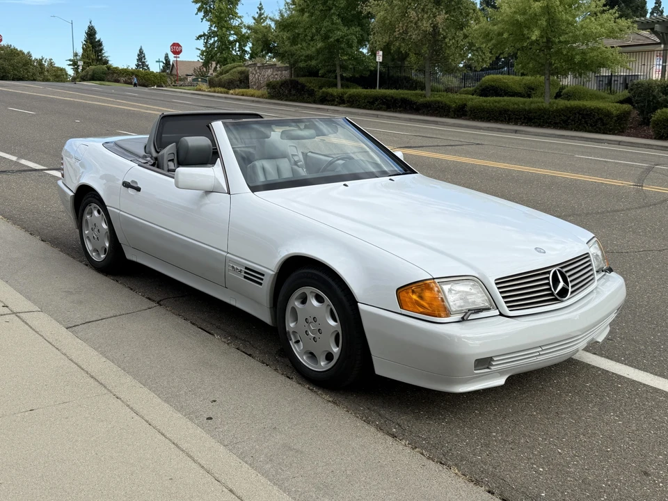 1993 Mercedes-Benz R129 SL-Class - Image 11 of 31