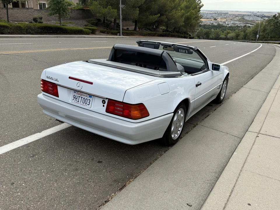 1993 Mercedes-Benz R129 SL-Class - Image 12 of 31