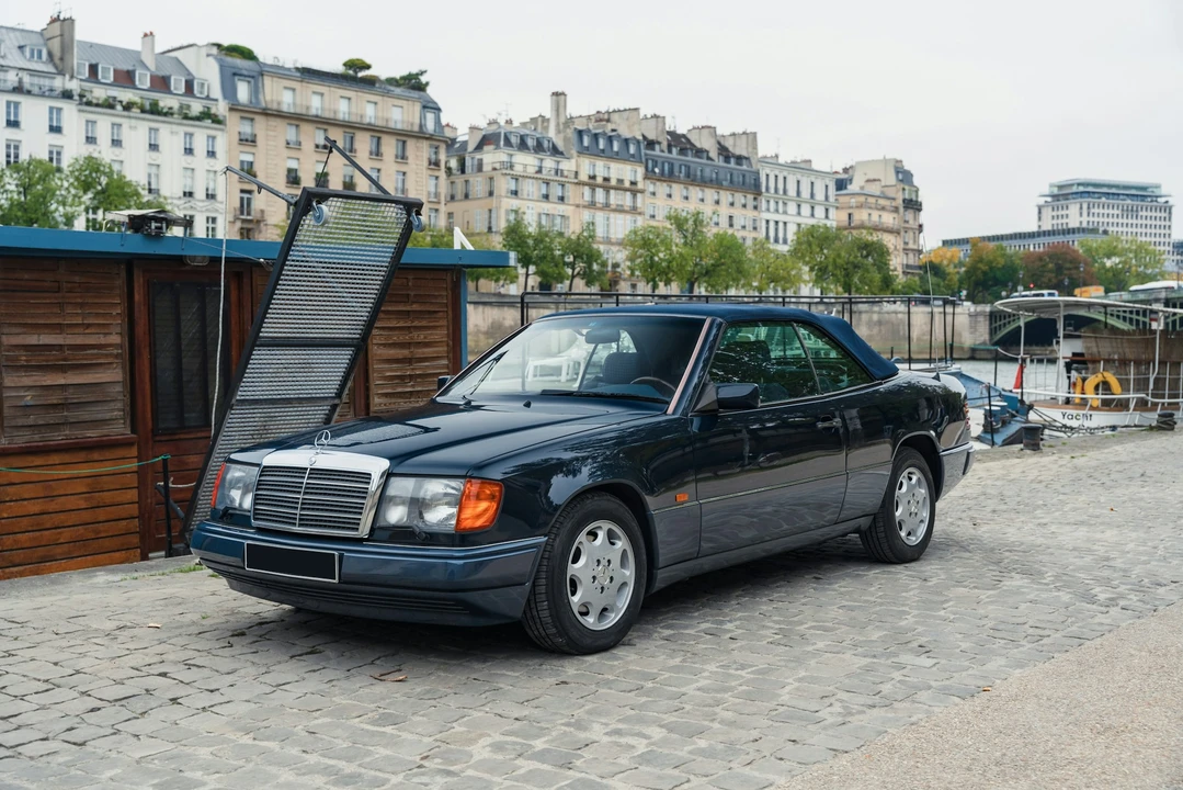 1993 Mercedes-Benz W124 E-Class - Image 16 of 21