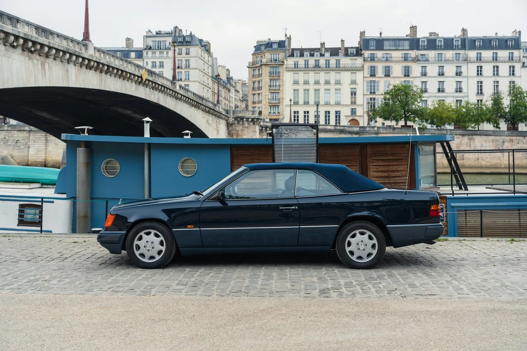 1993 Mercedes-Benz W124 E-Class - Image 17 of 21