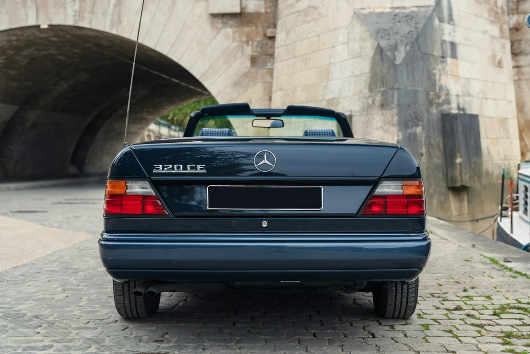 1993 Mercedes-Benz W124 E-Class - Image 6 of 21