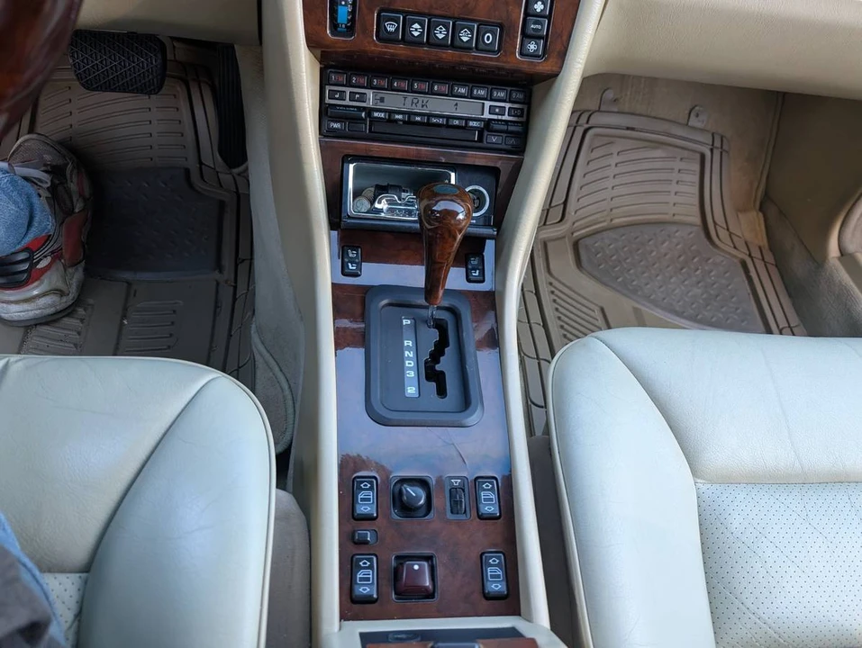 1993 Mercedes-Benz W124 E-Class - Image 13 of 24