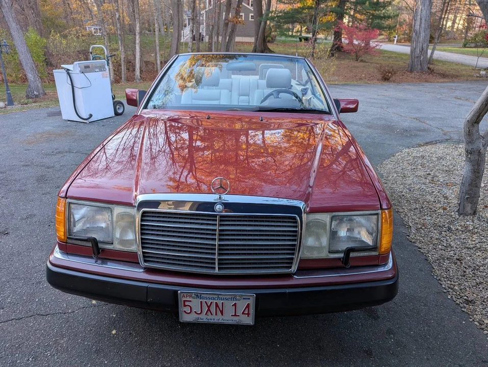 1993 Mercedes-Benz W124 E-Class - Image 2 of 24