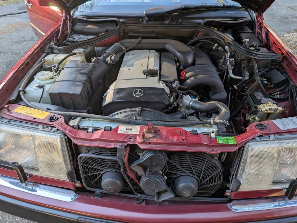 1993 Mercedes-Benz W124 E-Class - Image 8 of 24