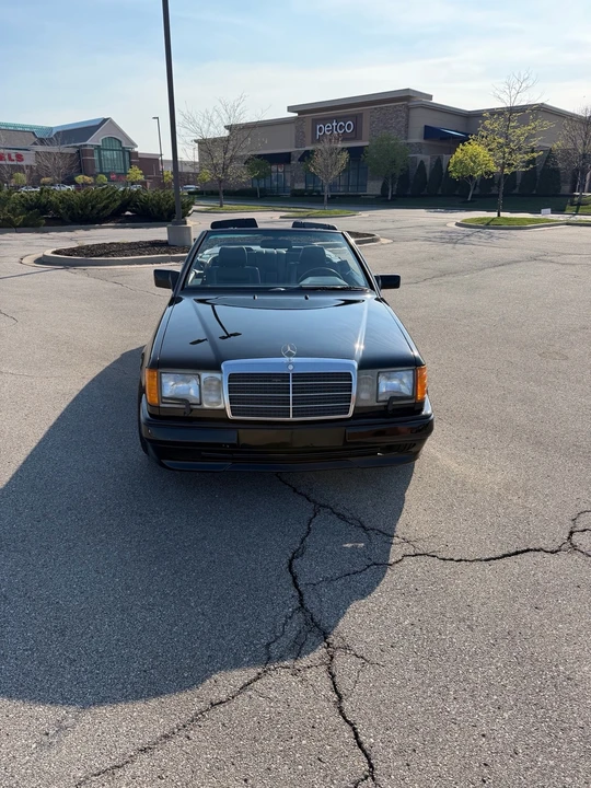 1993 Mercedes-Benz W124 E-Class - Image 4 of 17