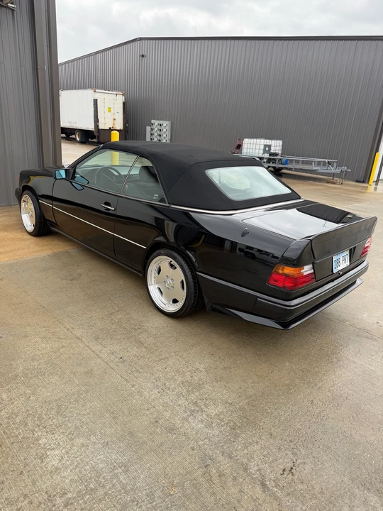 1993 Mercedes-Benz W124 E-Class - Image 10 of 17