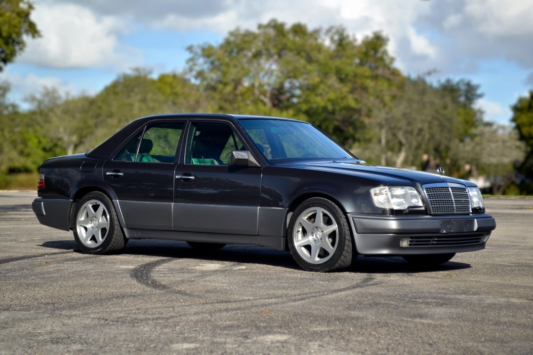 1993 Mercedes-Benz 500E & E500 - Image 2 of 21